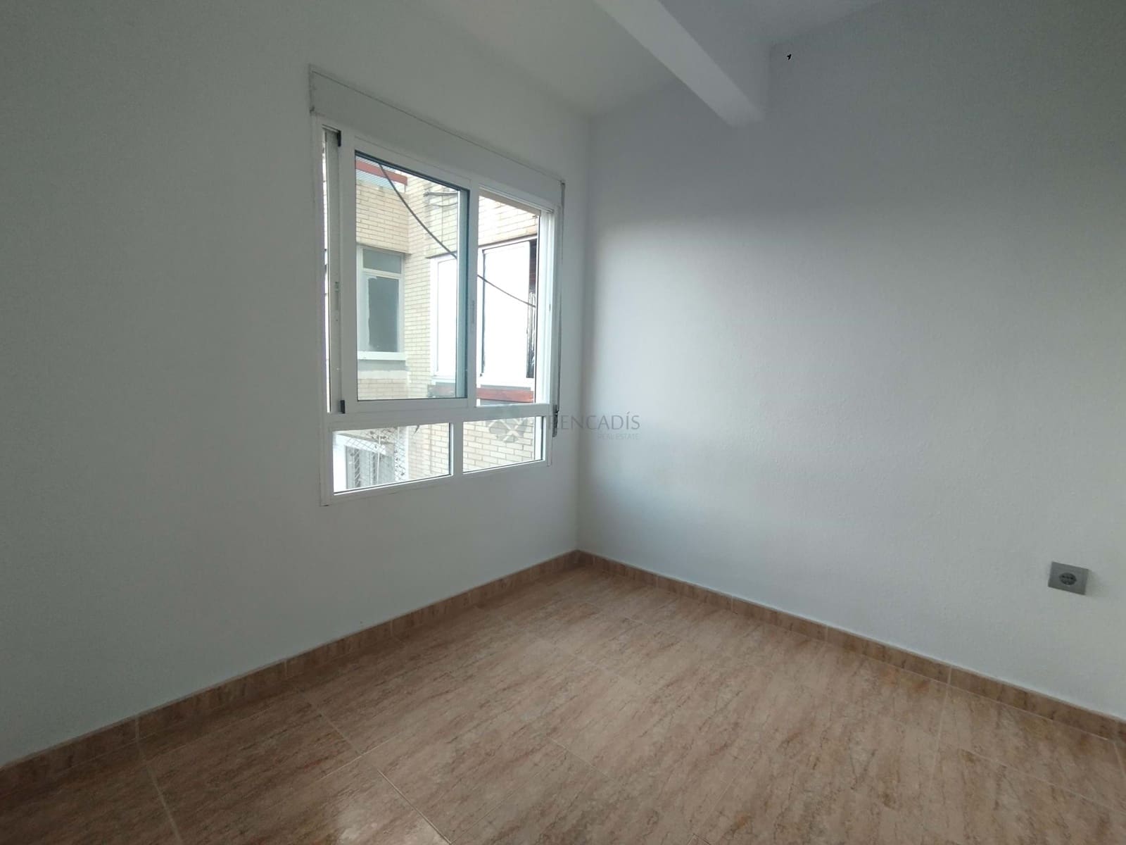 3 soveværelse Lejlighed til salg i Alicante by - € 179.000 (Ref: 9511209)