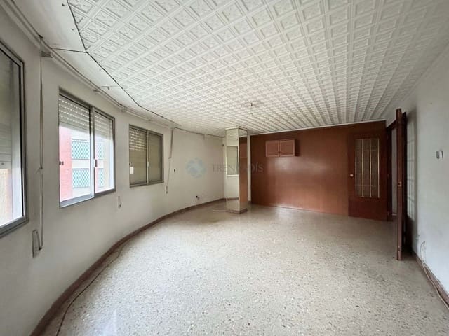 4 quarto Apartamento para venda em Gandia - 135 000 € (Ref: 9534073)