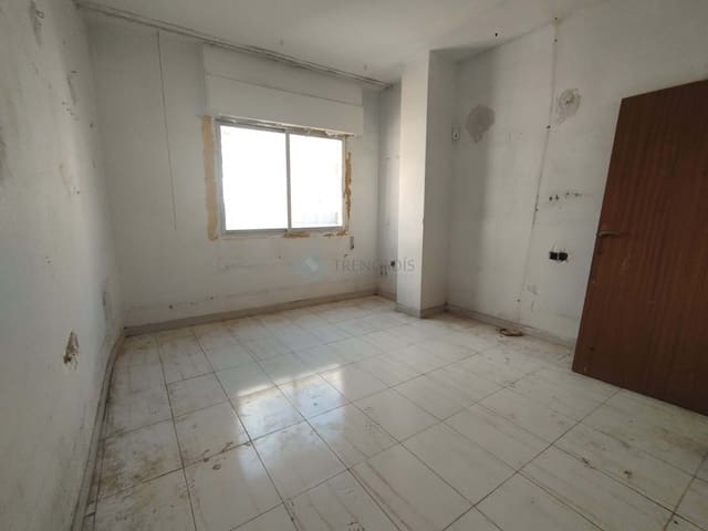 3 bedroom Apartment for sale in Torreagüera, Murcia city - € 70,000 (Ref: 9548621)
