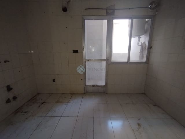 3 bedroom Apartment for sale in Torreagüera, Murcia city - € 70,000 (Ref: 9548621)