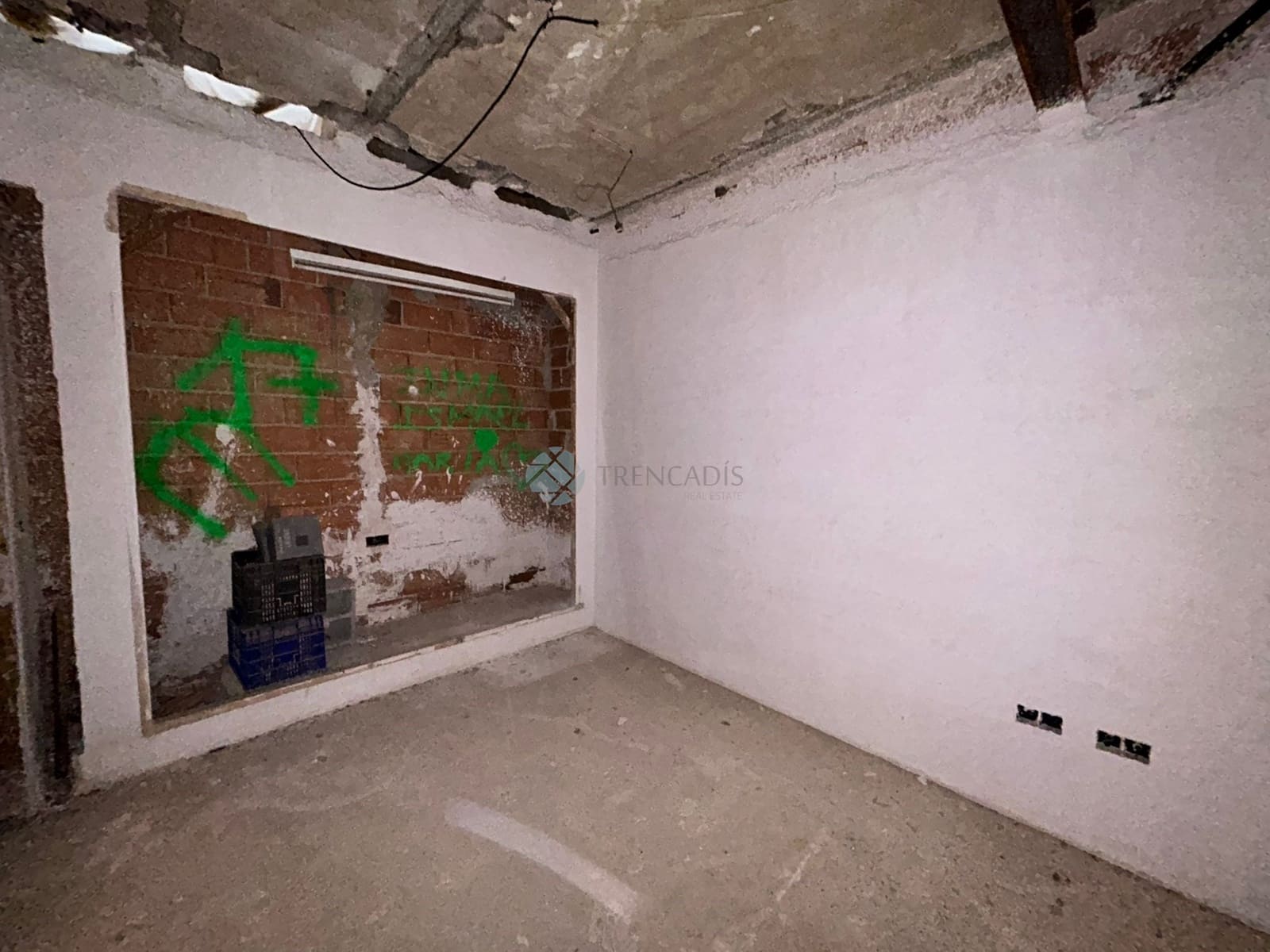 4 bedroom Townhouse for sale in Catadau - € 77,000 (Ref: 9580117)