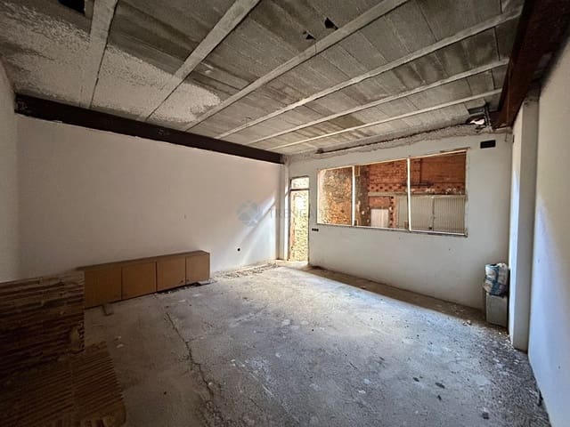 4 slaapkamer Huis te koop in Catadau - € 77.000 (Ref: 9580117)