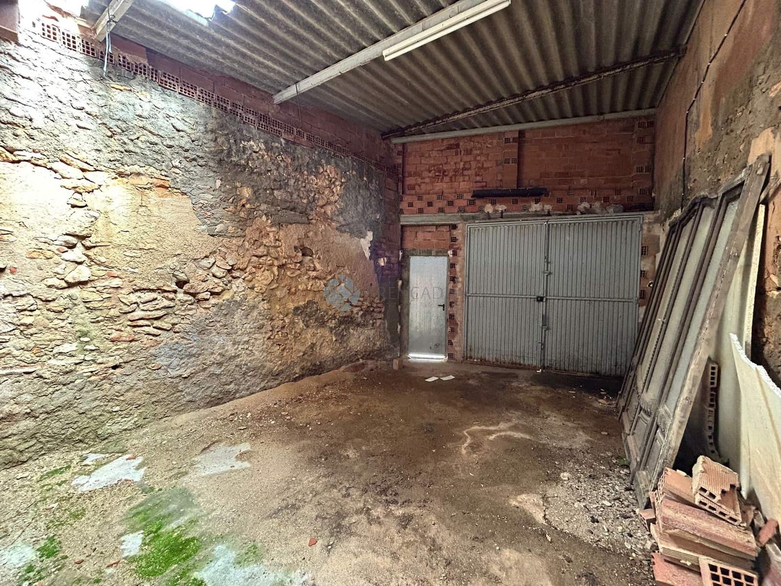 4 bedroom Townhouse for sale in Catadau - € 77,000 (Ref: 9580117)