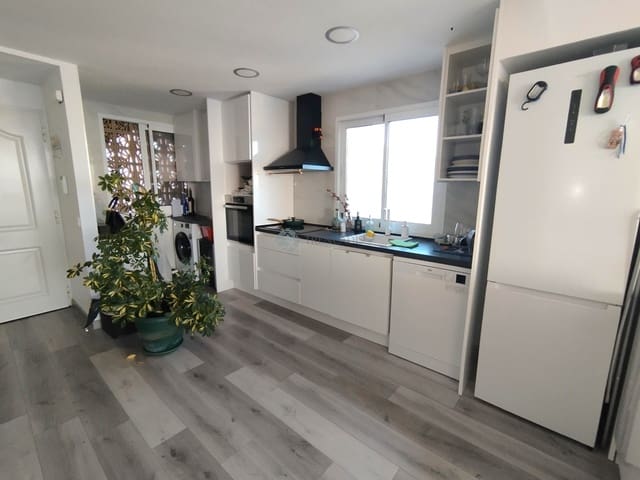 3 makuuhuone Rivitalo myytävänä paikassa Santa Pola mukana uima-altaan 
autotalli - 825 000 € (Ref: 9584512)