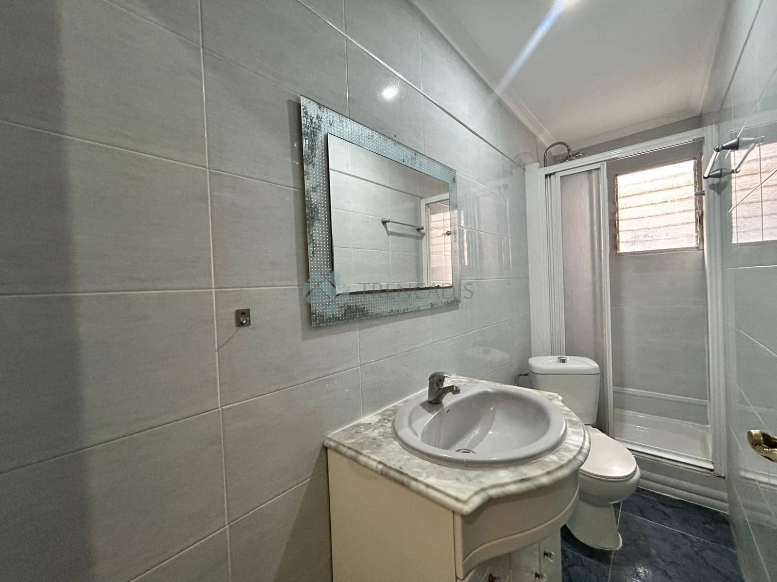 5 slaapkamer Appartement te koop in Benetusser - € 178.000 (Ref: 9592295)