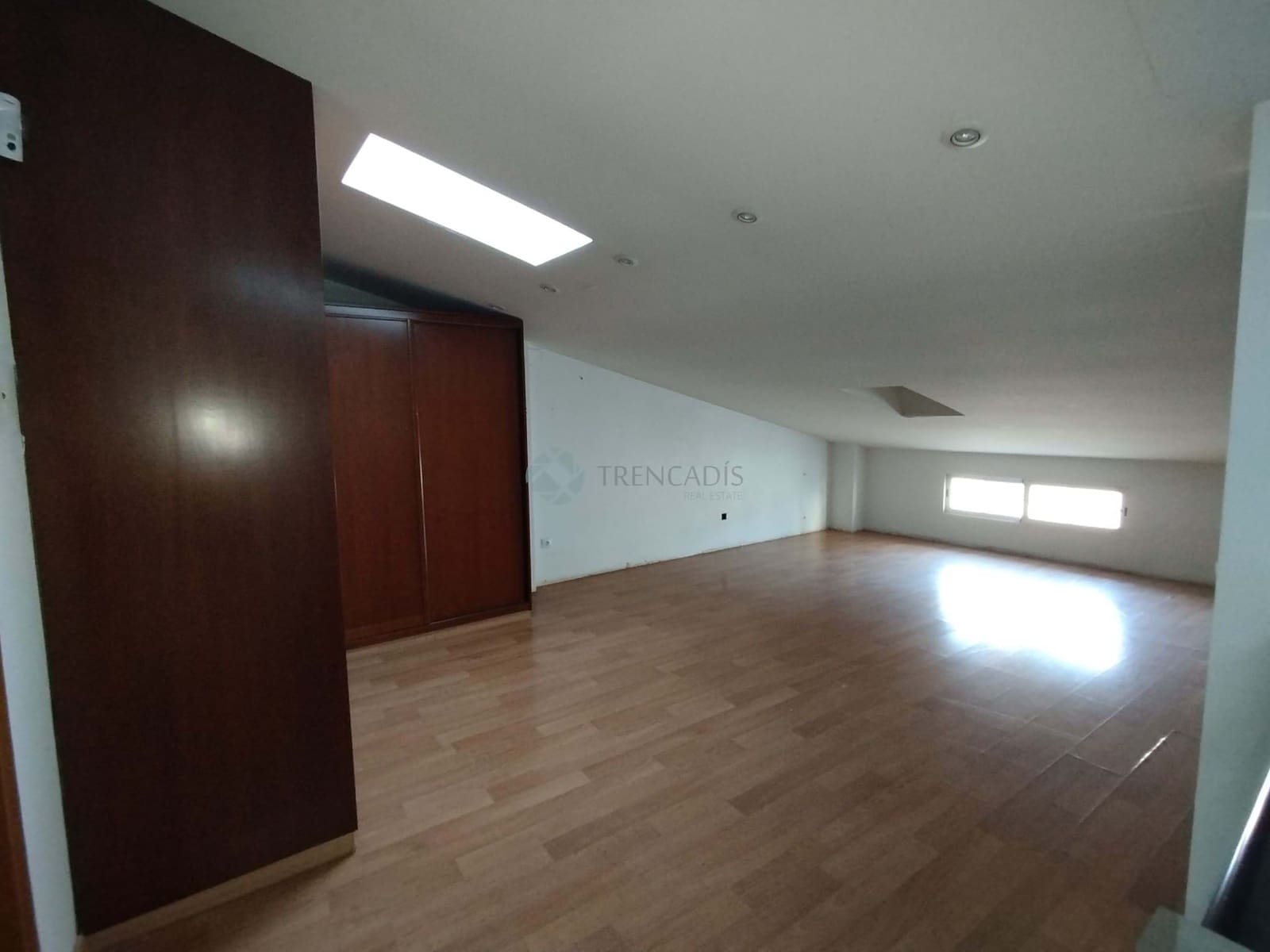 4 slaapkamer Appartement te koop in Puig met garage - € 339.000 (Ref: 9592296)