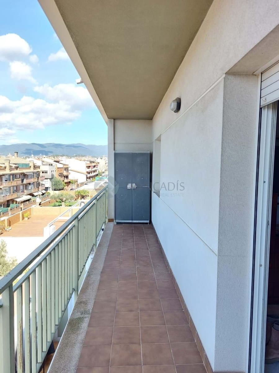5 bedroom Penthouse for sale in Les Franqueses del Valles with garage - € 279,000 (Ref: 9592297)