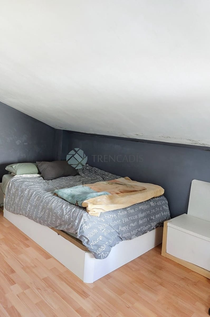 5 bedroom Penthouse for sale in Les Franqueses del Valles with garage - € 279,000 (Ref: 9592297)
