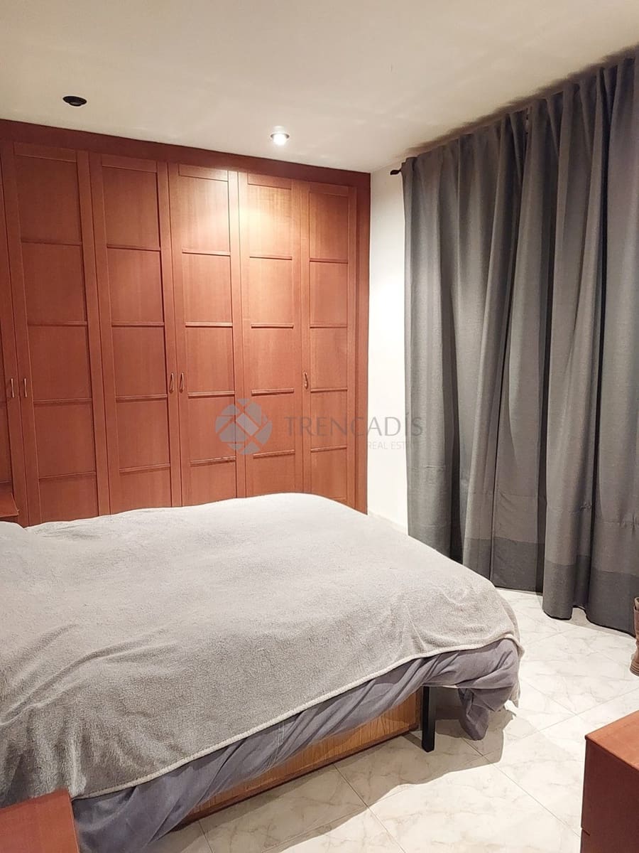 5 bedroom Penthouse for sale in Les Franqueses del Valles with garage - € 279,000 (Ref: 9592297)