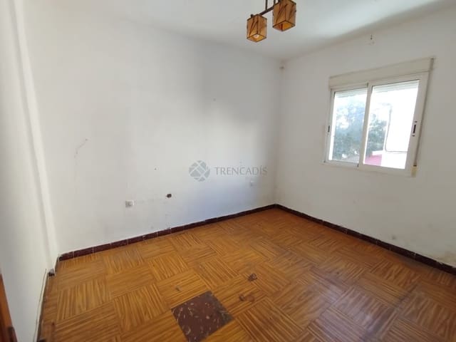 3 slaapkamer Appartement te koop in Valencia stad - € 150.000 (Ref: 9593278)