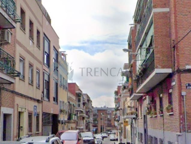 3 makuuhuone Huoneisto myytävänä paikassa Madrid kaupunki - 201 000 € (Ref: 9596470)