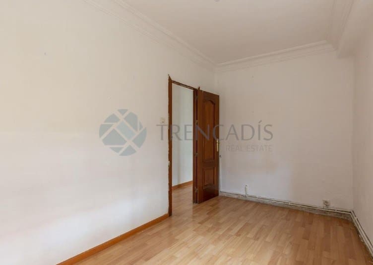 3 makuuhuone Huoneisto myytävänä paikassa Madrid kaupunki - 350 000 € (Ref: 9596471)