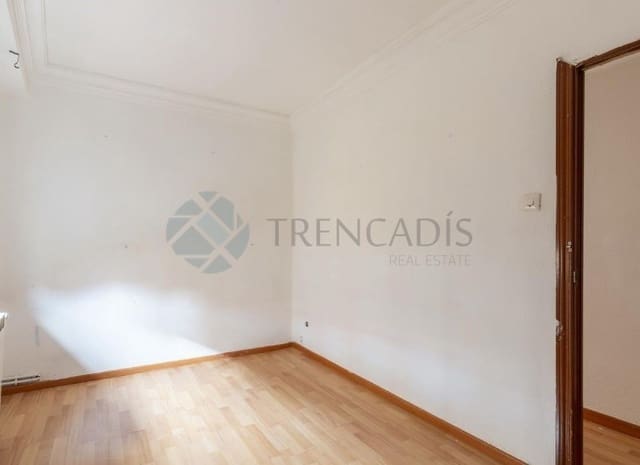 3 makuuhuone Huoneisto myytävänä paikassa Madrid kaupunki - 350 000 € (Ref: 9596471)