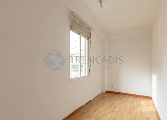 3 makuuhuone Huoneisto myytävänä paikassa Madrid kaupunki - 350 000 € (Ref: 9596471)