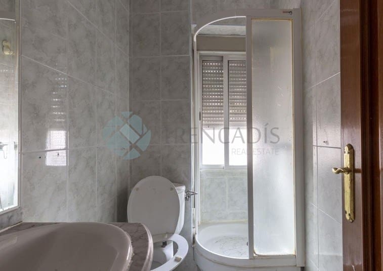 3 makuuhuone Huoneisto myytävänä paikassa Madrid kaupunki - 350 000 € (Ref: 9596471)