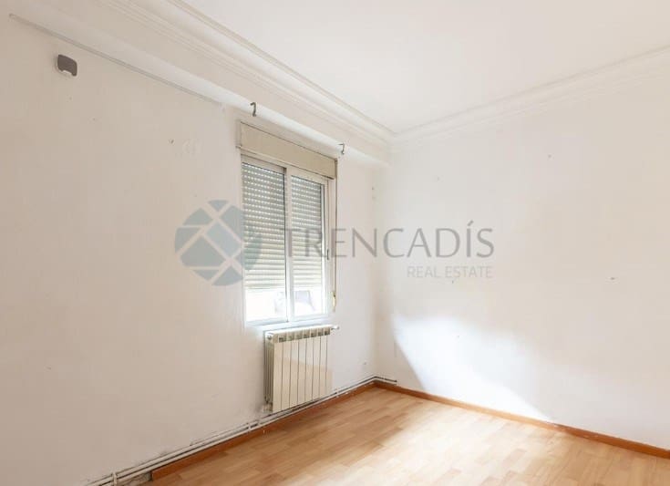 3 makuuhuone Huoneisto myytävänä paikassa Madrid kaupunki - 350 000 € (Ref: 9596471)