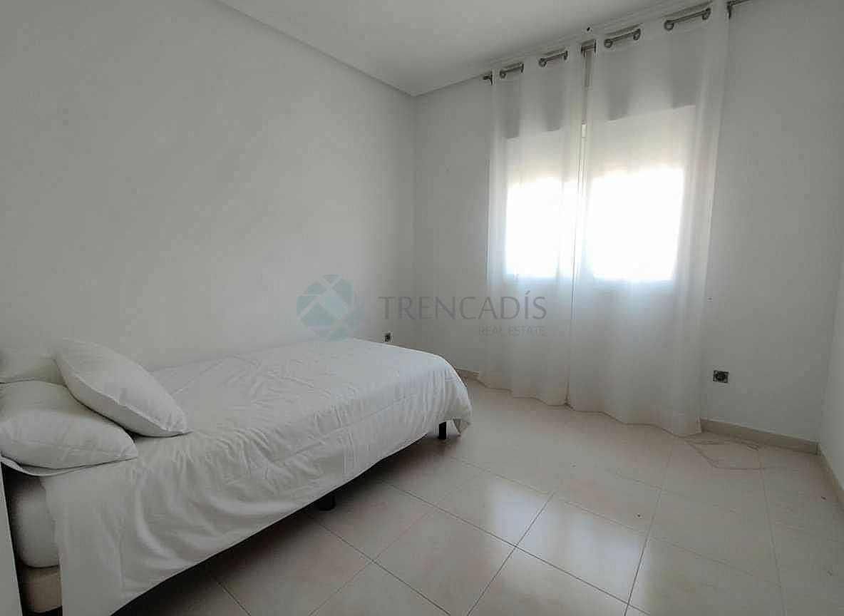 Adosado de 3 habitaciones en Benijófar en venta - 199.000 € (Ref: 9610018)