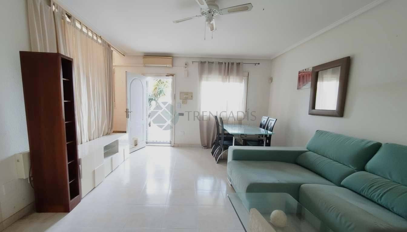 Adosado de 3 habitaciones en Benijófar en venta - 199.000 € (Ref: 9610018)