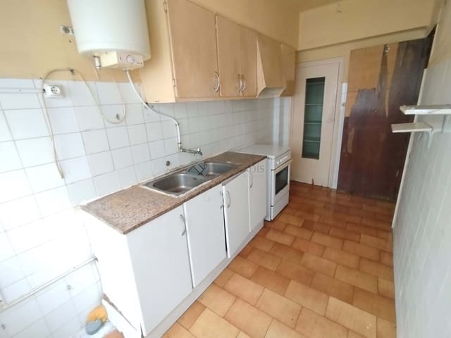 3 bedroom Apartment for sale in Valencia city - € 79,000 (Ref: 9610153)