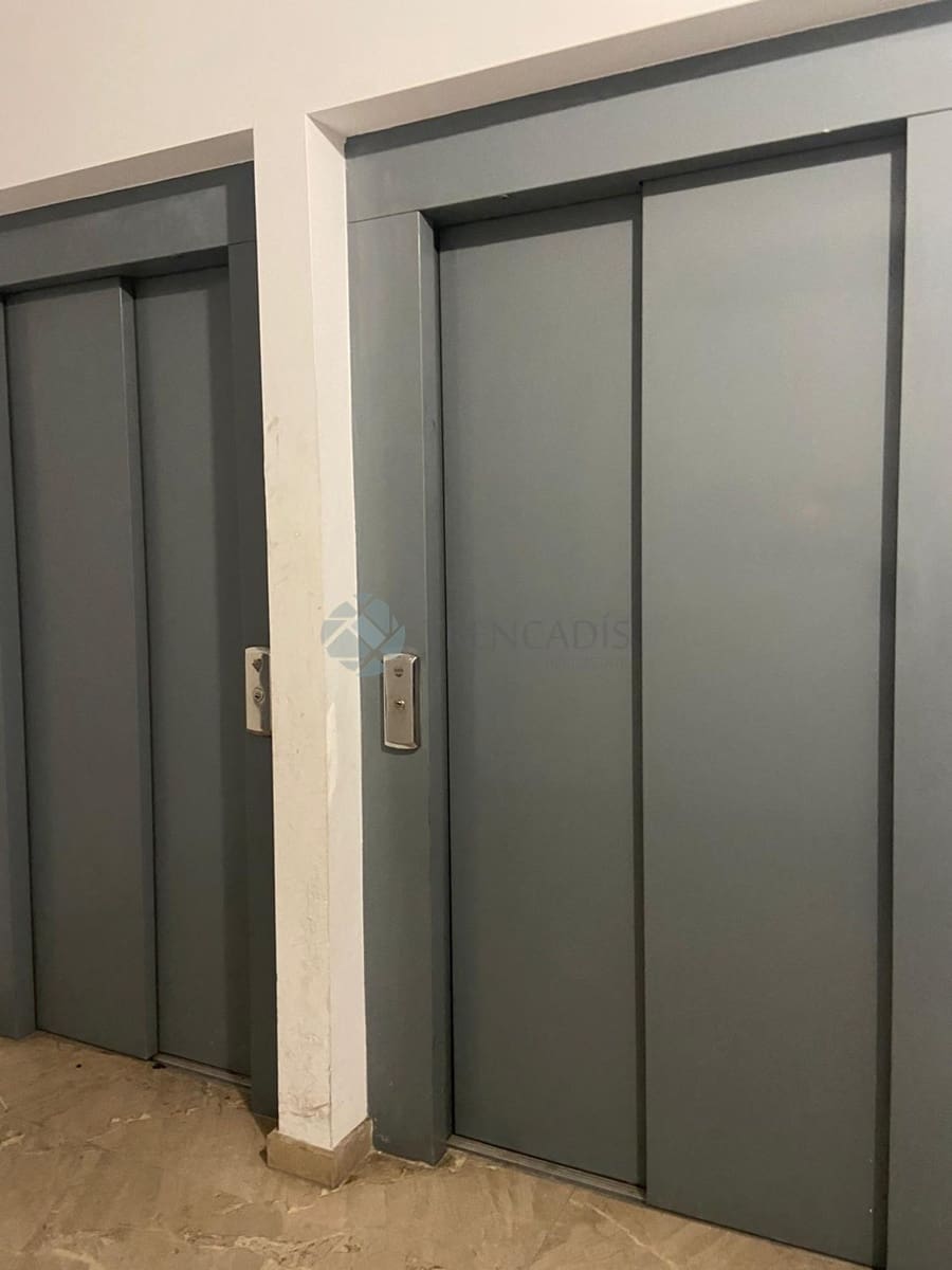 Garage for sale in Valencia city - € 25,500 (Ref: 9610243)