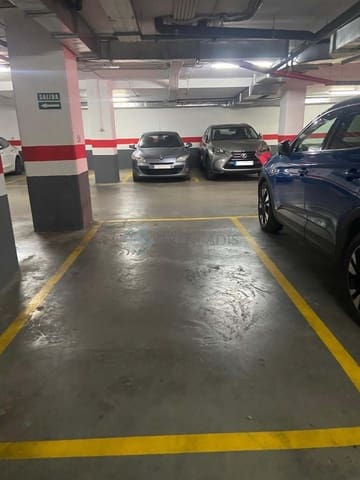 Garage in vendita in Valencia città - 25.500 € (Rif: 9610243)