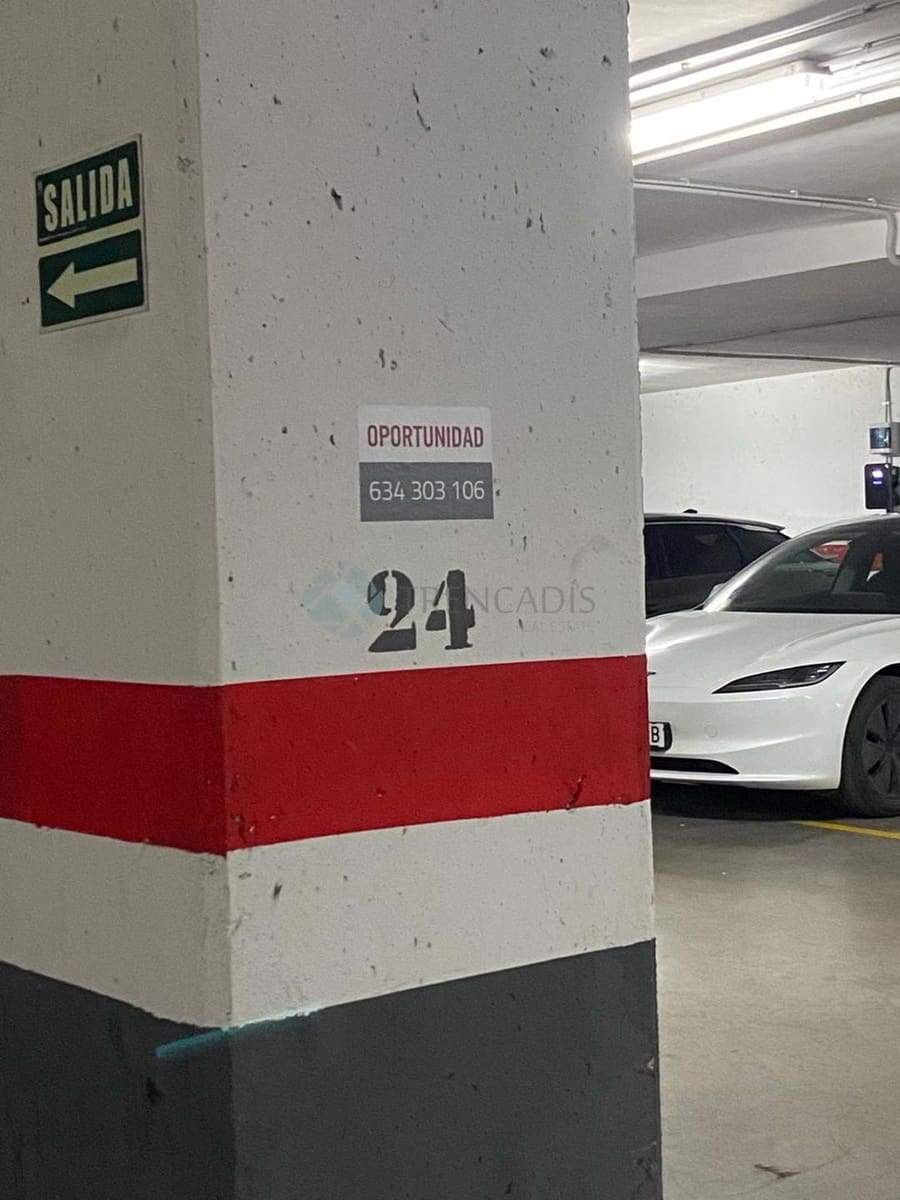 Garage for sale in Valencia city - € 25,500 (Ref: 9610243)