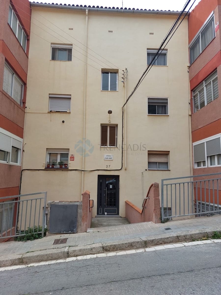 3 soverom Leilighet til salgs i Barcelona by - € 180 000 (Ref: 9614262)