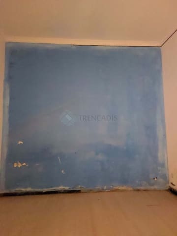 3 soverom Leilighet til salgs i Barcelona by - € 180 000 (Ref: 9614262)