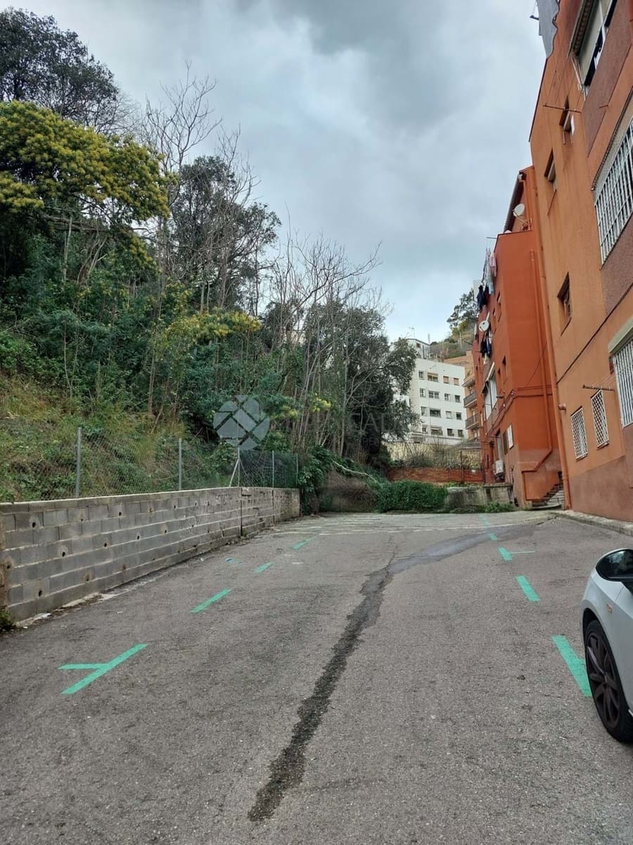 3 soverom Leilighet til salgs i Barcelona by - € 180 000 (Ref: 9614262)