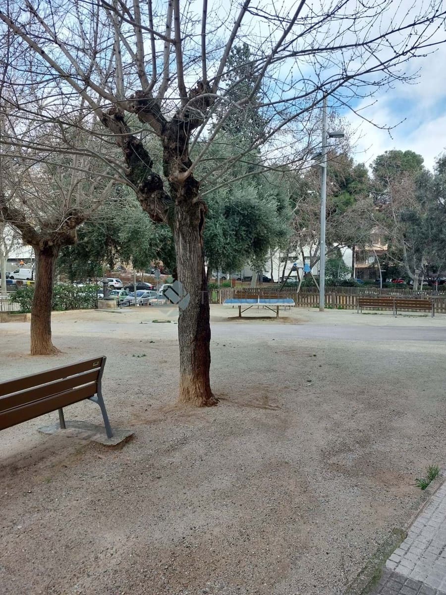 3 soverom Leilighet til salgs i Barcelona by - € 180 000 (Ref: 9614262)