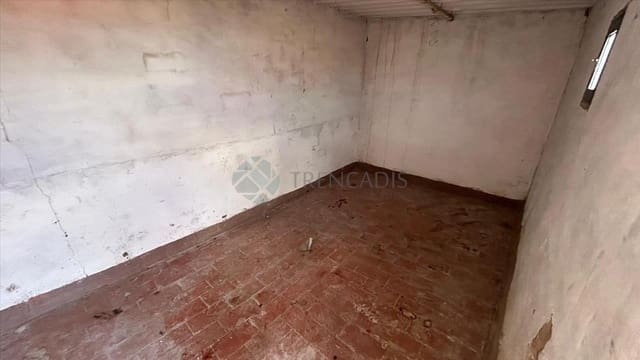 3 bedroom Terraced Villa for sale in La Vall d'Uixó - € 99,000 (Ref: 9617142)