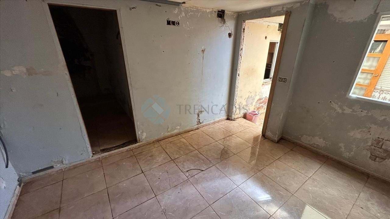 3 bedroom Terraced Villa for sale in La Vall d'Uixo - € 99,000 (Ref: 9617142)