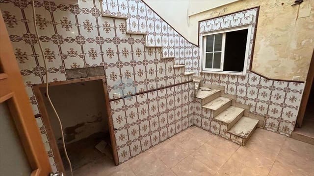 3 bedroom Terraced Villa for sale in La Vall d'Uixó - € 99,000 (Ref: 9617142)