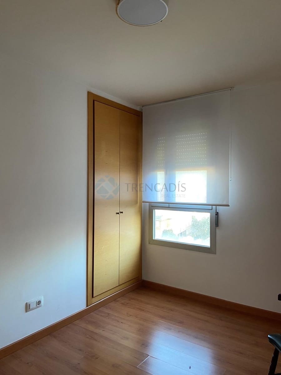 3 bedroom Apartment for sale in Valencia city with garage - € 360,000 (Ref: 9618745)
