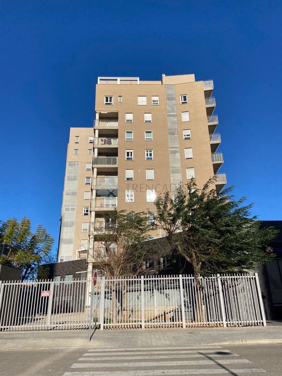 3 bedroom Apartment for sale in Valencia city with garage - € 360,000 (Ref: 9618745)