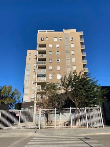 3 bedroom Apartment for sale in Valencia city with garage - € 360,000 (Ref: 9618745)