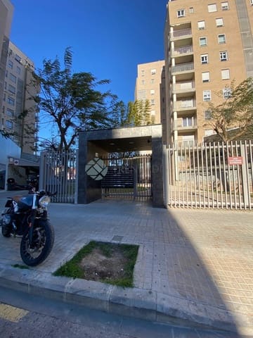 3 bedroom Apartment for sale in Valencia city with garage - € 360,000 (Ref: 9618745)