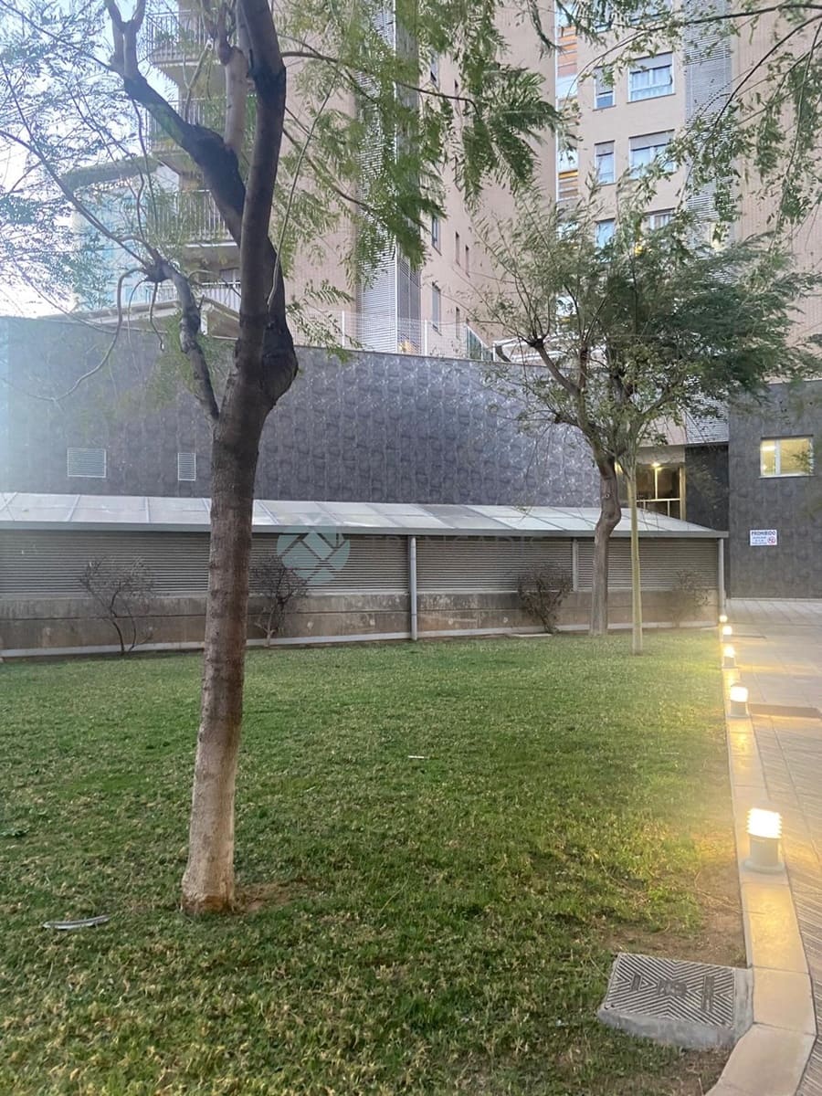 3 bedroom Apartment for sale in Valencia city with garage - € 360,000 (Ref: 9618745)