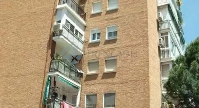 3 bedroom Apartment for sale in Alcorcón - € 138,000 (Ref: 9624317)