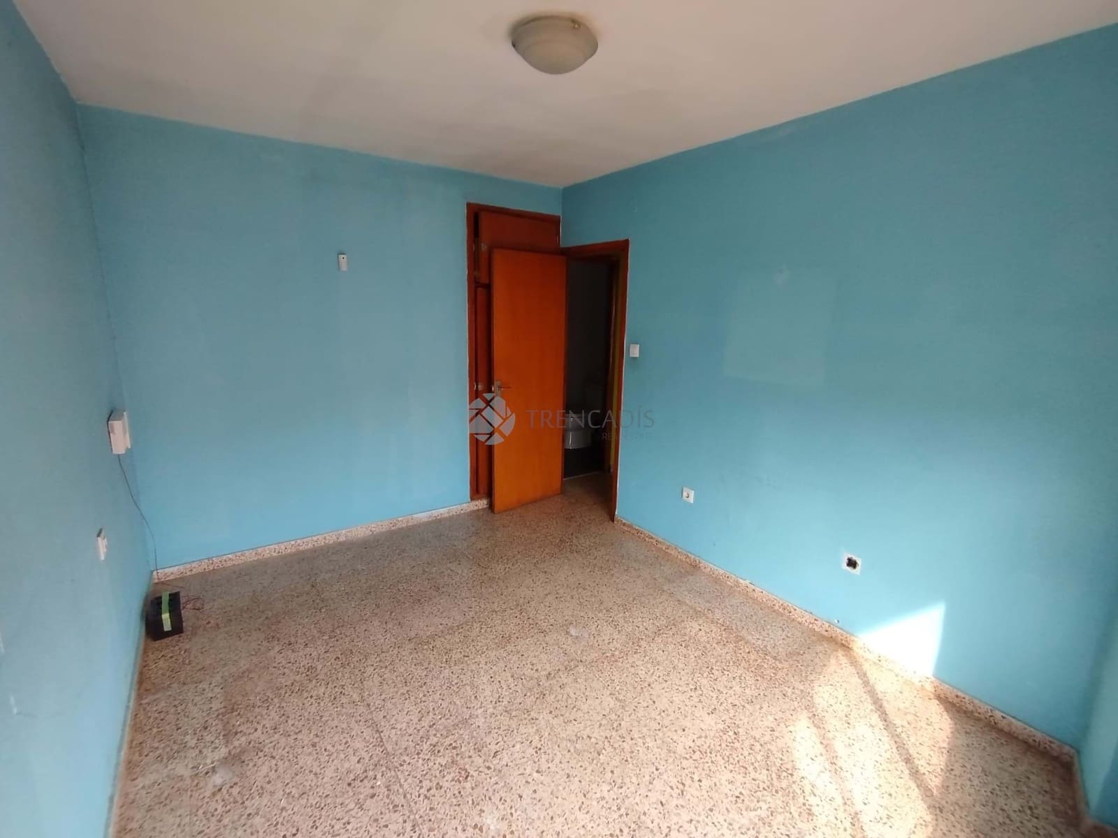 Apartamento de 3 habitaciones en Ayora en venta - 58.500 € (Ref: 9628337)