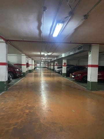 Autotalli myytävänä paikassa Valencia kaupunki - 32 000 € (Ref: 9632708)