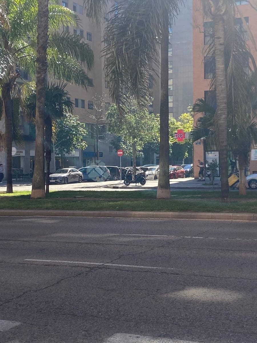 Garasje til salgs i Valencia by - € 32 000 (Ref: 9632708)