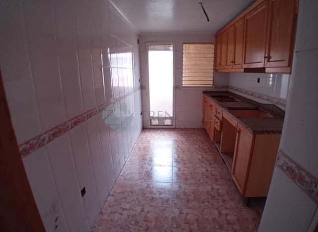 Apartamento de 3 habitaciones en Catral en venta - 140.000 € (Ref: 9634806)