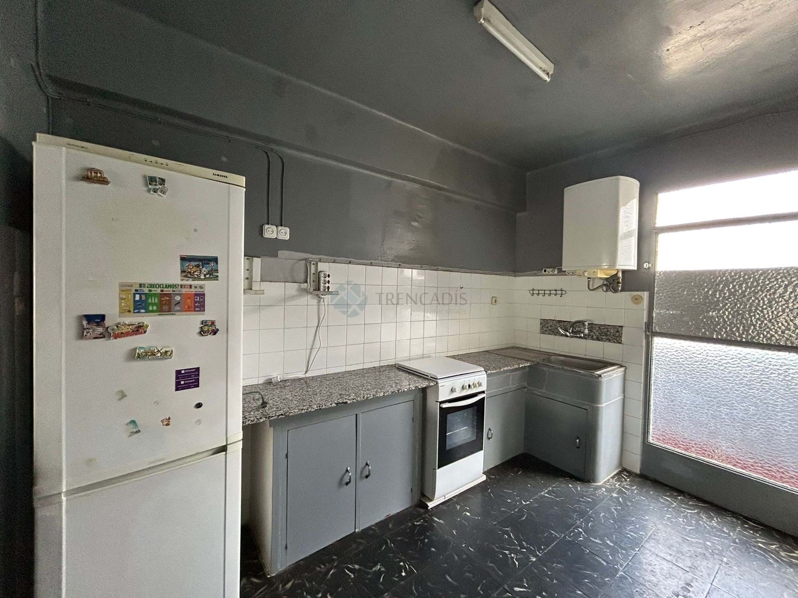 3 makuuhuone Huoneisto myytävänä paikassa Aielo de Malferit - 95 000 € (Ref: 9646295)