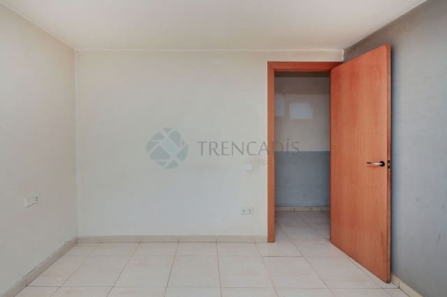 2 soverom Leilighet til salgs i Terrassa - € 99 000 (Ref: 9656373)