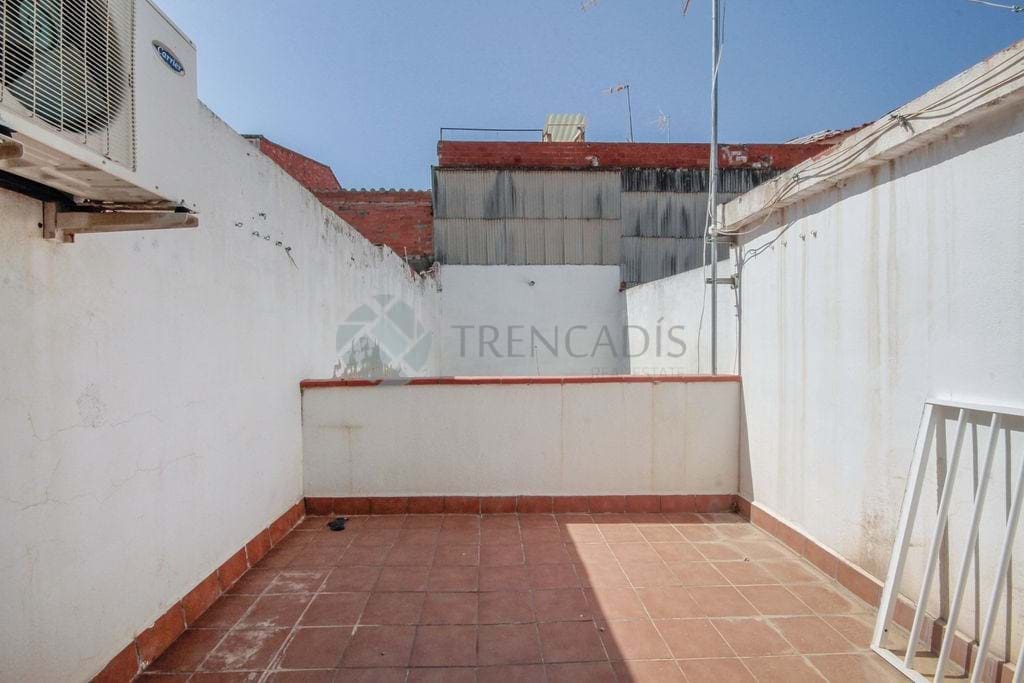 2 slaapkamer Appartement te koop in Terrassa - € 99.000 (Ref: 9656373)