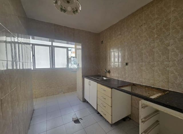 2 makuuhuone Huoneisto myytävänä paikassa Alicante kaupunki - 90 000 € (Ref: 9664045)