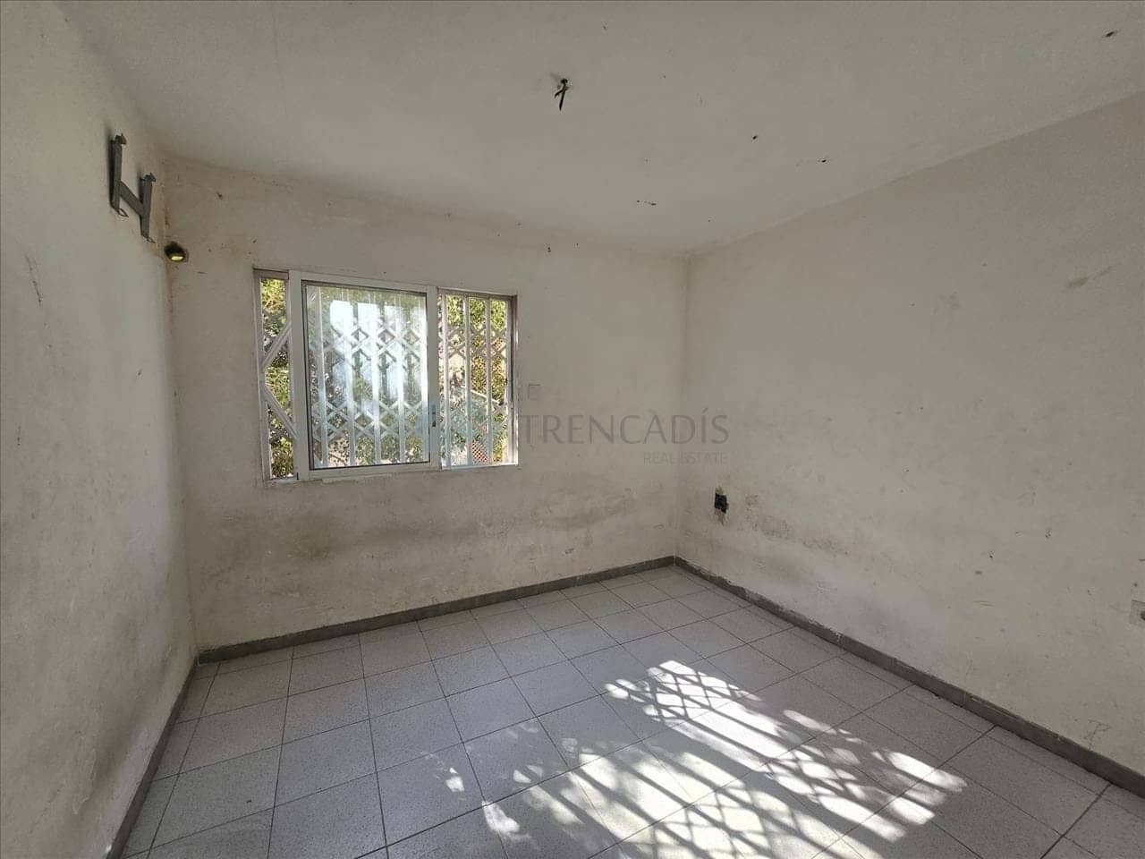 2 makuuhuone Huoneisto myytävänä paikassa Alicante kaupunki - 90 000 € (Ref: 9664045)