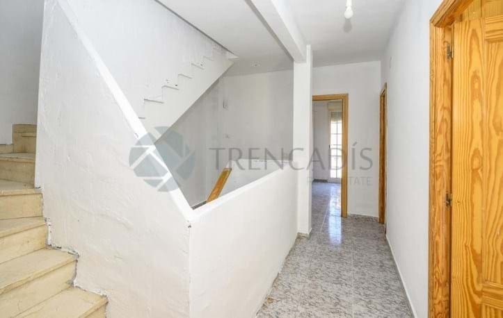 Casa de 3 habitaciones en Ugena en venta - 250.000 € (Ref: 9665446)