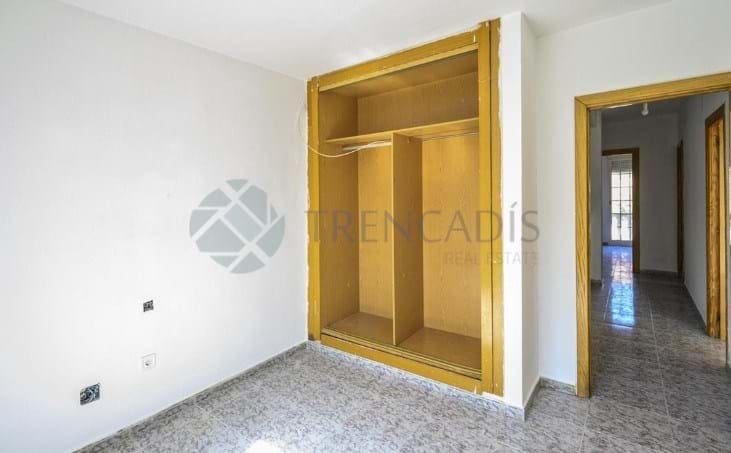 Casa de 3 habitaciones en Ugena en venta - 250.000 € (Ref: 9665446)